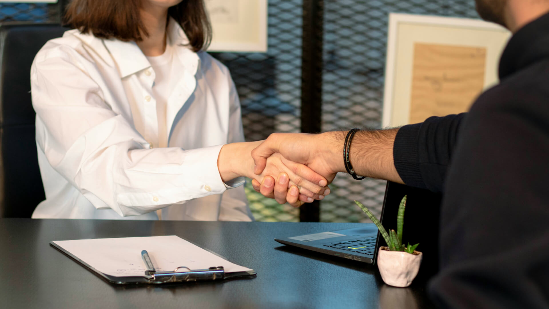 Ξένο Στούντιο παραγωγής και ο Οργανισμός Συλλογικής Διαχείρισης Δικαιωμάτων Ελλήνων Ηθοποιών «ΔΙΟΝΥΣΟΣ» επιλέγουν ΕΟΔΙΔ